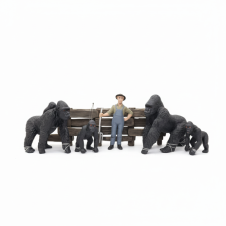 GORİL AİLESİ VE BAKICI FİGÜRÜ OYUN SETİ